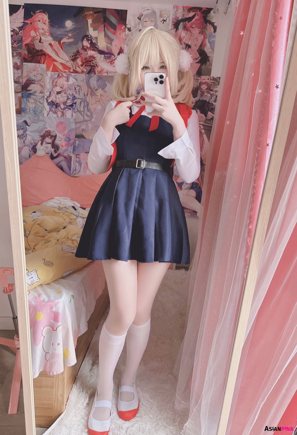 Xidaidai (喜呆呆) cosplay Shigure Ui – Hololive