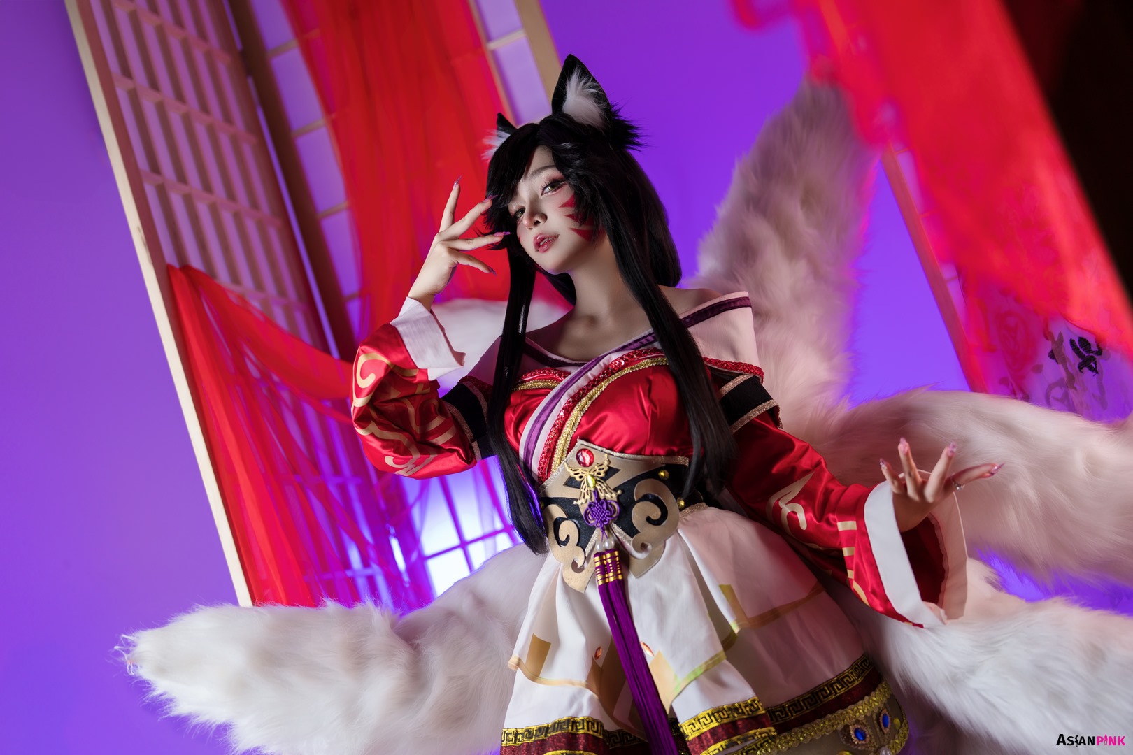 Umeko J cosplay Ahri – League of Legends