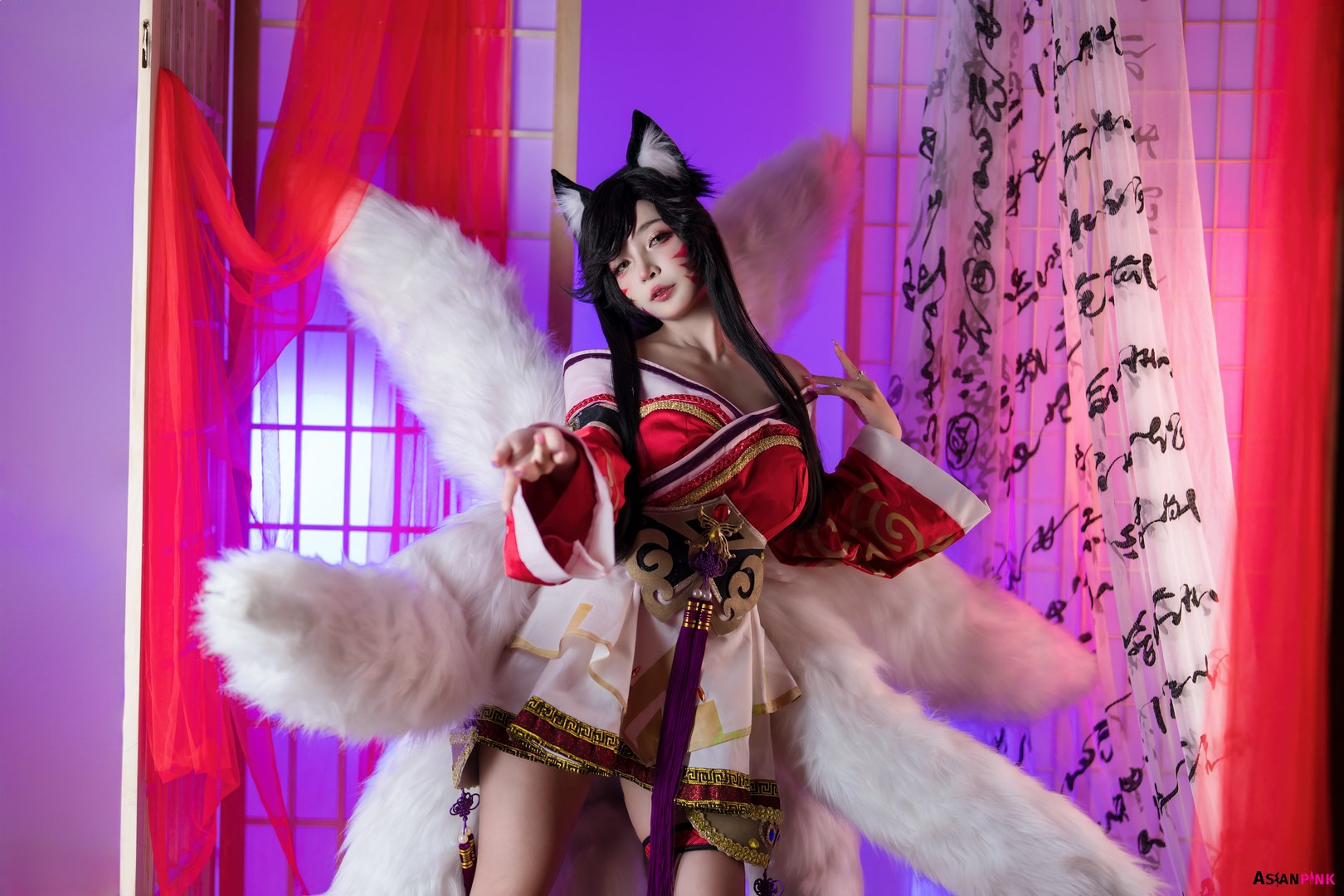 Umeko J cosplay Ahri – League of Legends